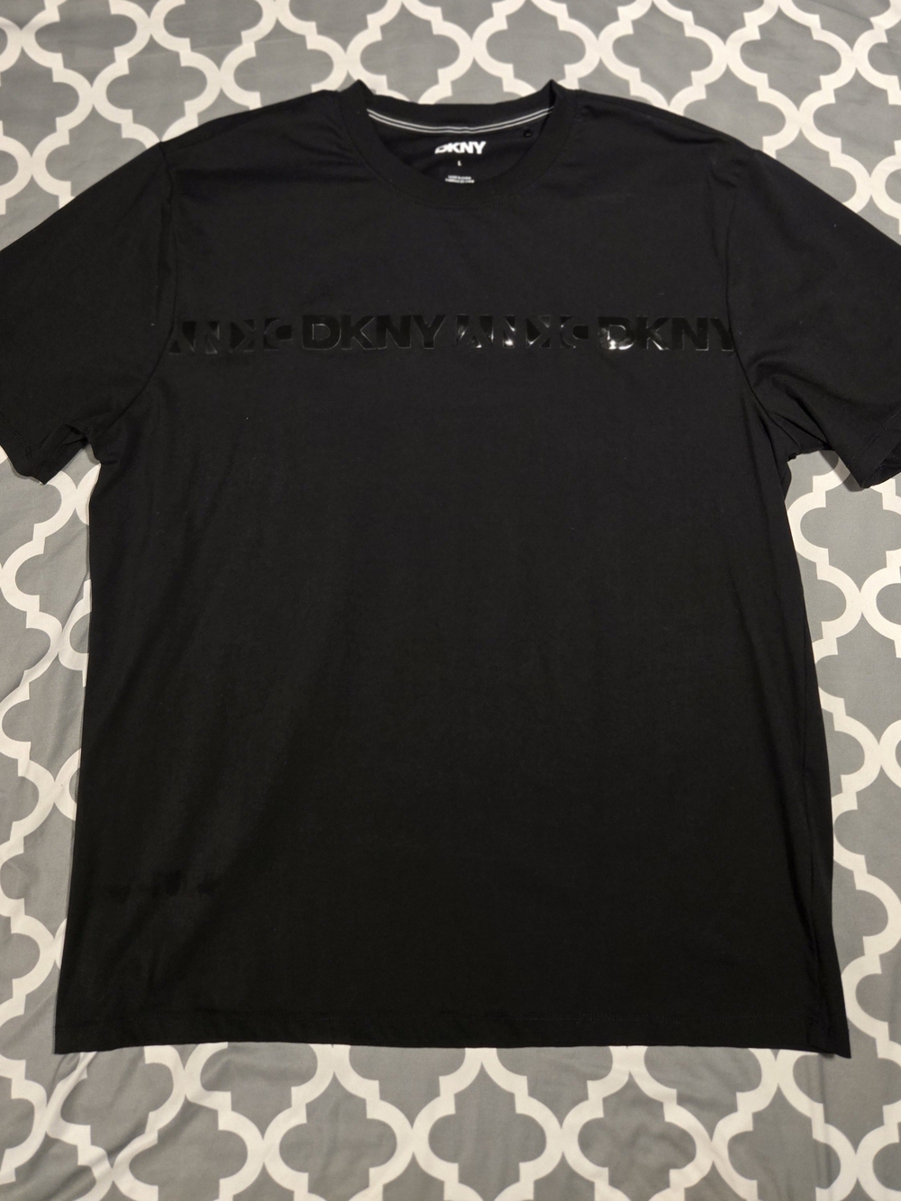 DKNY Men’s Black Logo Crew Neck T-Shirt